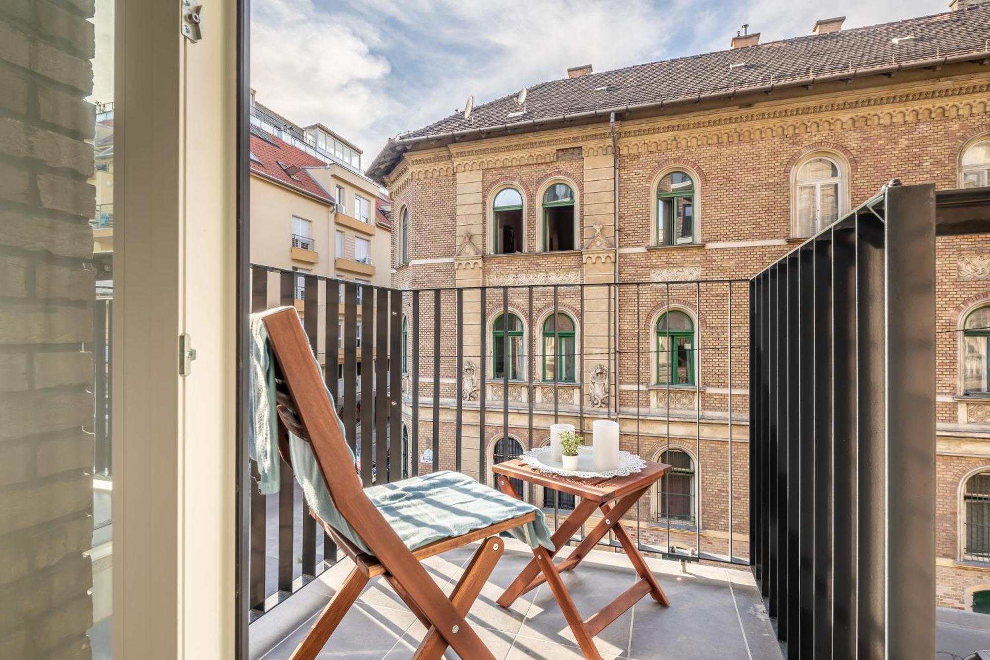 Marone Residence Apartments Budapest Luaran gambar
